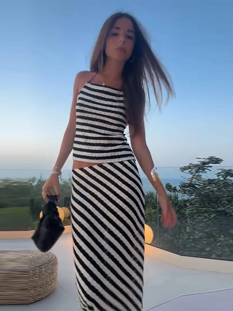 Knit Stripe Women Skirts Sets Two Pieces Set Halter Tank Top High Waist Long Skirts Suit Female Summer Lady Vacation Outfits
Knit Stripe Women Skirts Sets Two Pieces Set Halter Tank Top High Waist Long Skirts Suit Female Summer Lady Vacation Outfits