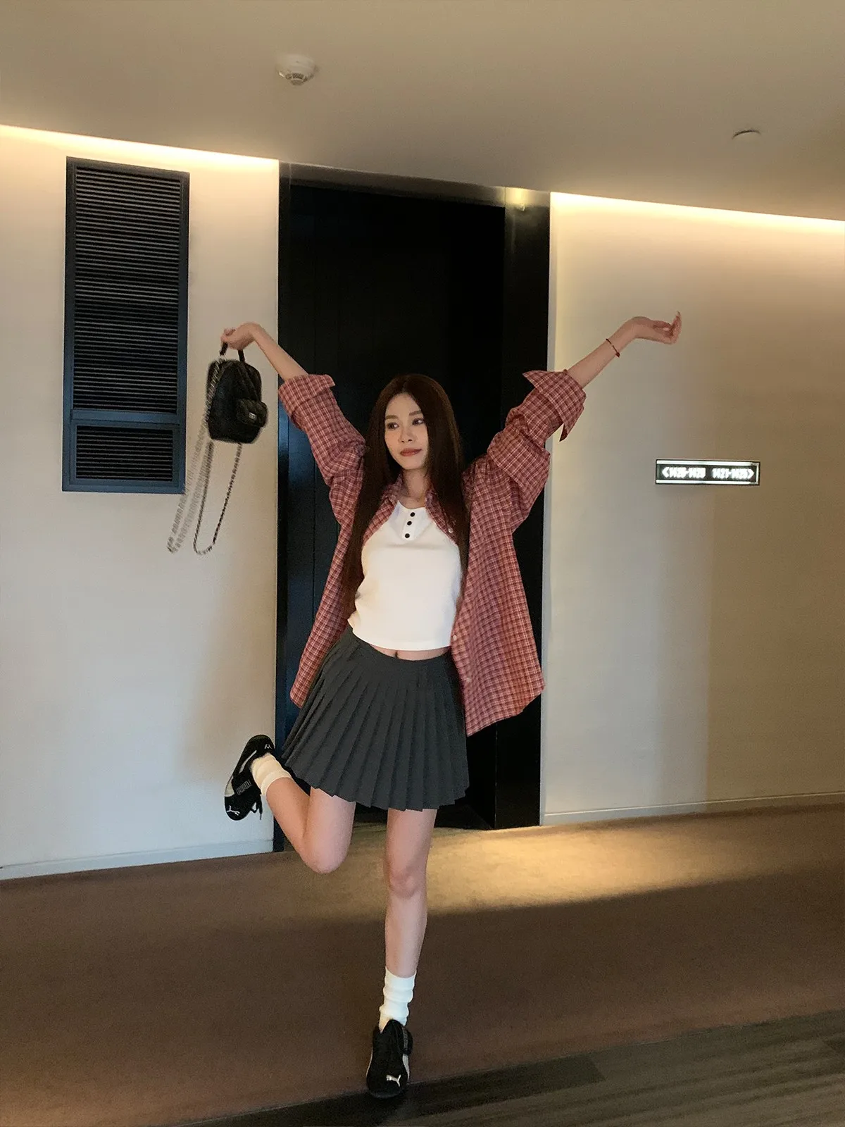 Белый вязаный жилет Csole, женская внутренняя одежда Base irt, весна 2021, сезонный модный универсальный женский топ ort Sve
Белый вязаный жилет Csole, женская внутренняя одежда Base irt, весна 2021, сезонный модный универсальный женский топ ort Sve