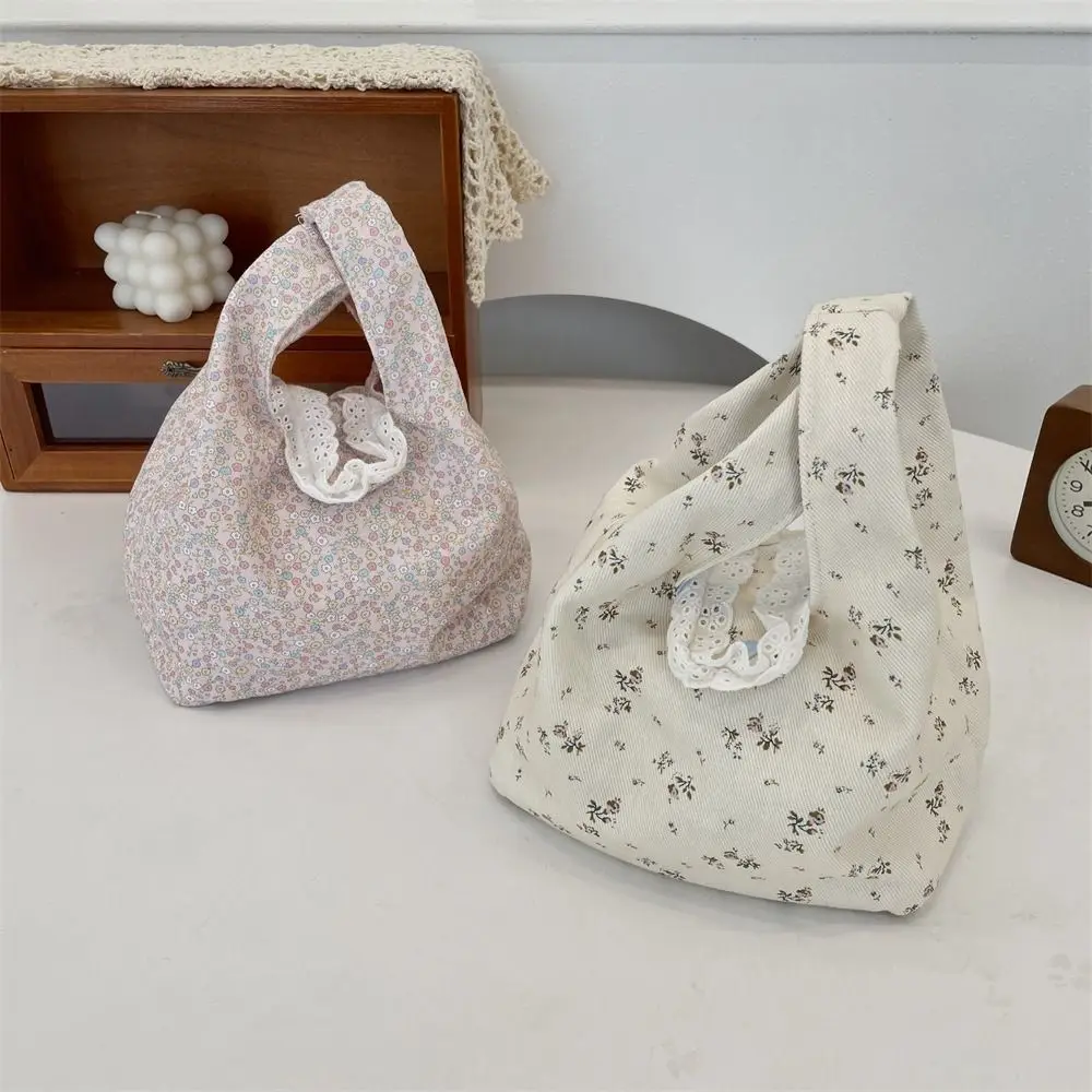 Purse Fresh Floral Wrist Bag Small Tote Bag Large Capacity Spring Outing Handbag Korean Style Women Shoulder Bag Storage Bags
Purse Fresh Floral Wrist Bag Small Tote Bag Large Capacity Spring Outing Handbag Korean Style Women Shoulder Bag Storage Bags