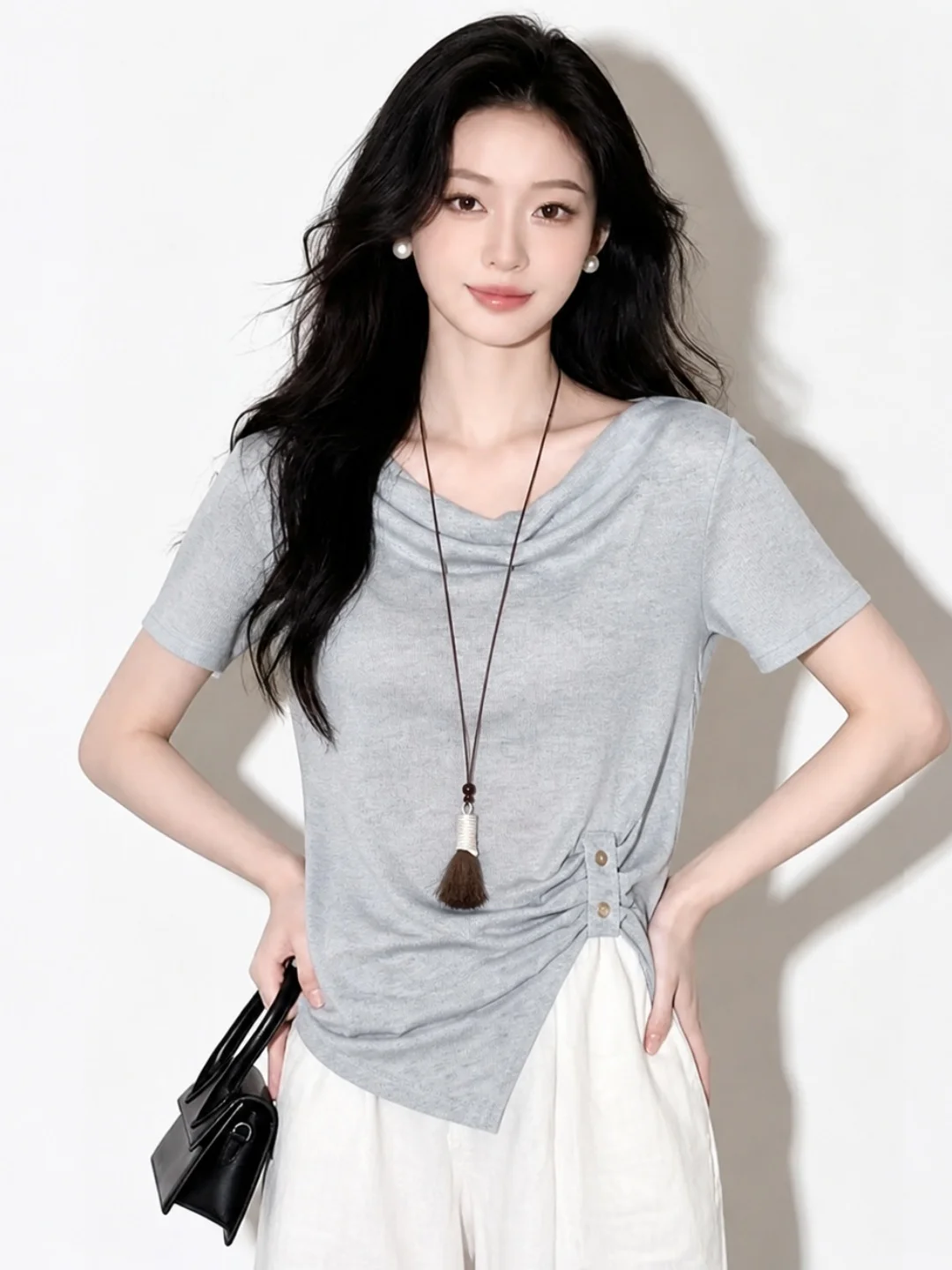 Fashionable Summer Short Sleeve T-Shirt Crew Neck Design Versatile Stylish Korean Style Commute Wind Straight Cut Large Size
Fashionable Summer Short Sleeve T-Shirt Crew Neck Design Versatile Stylish Korean Style Commute Wind Straight Cut Large Size