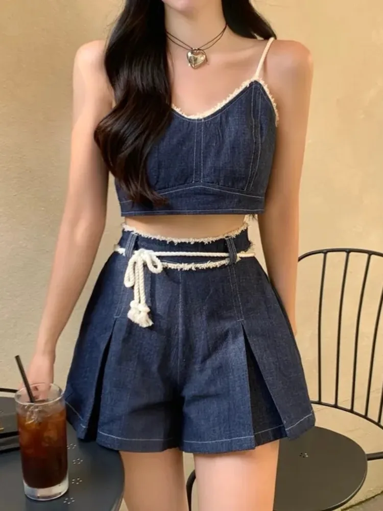 Retro Chic Summer V-Neck Short Sleeve T-Shirt High Waist Pleated Wide Leg Pants Shorts Set Vintage Bohemian Style Women's Clo...
Retro Chic Summer V-Neck Short Sleeve T-Shirt High Waist Pleated Wide Leg Pants Shorts Set Vintage Bohemian Style Women's Clo...