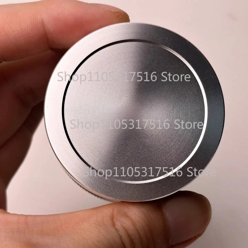 Metal Aluminium Alloy Lens Cap For Voigtlander Prominent Nokton50/1.5 Lens
Metal Aluminium Alloy Lens Cap For Voigtlander Prominent Nokton50/1.5 Lens