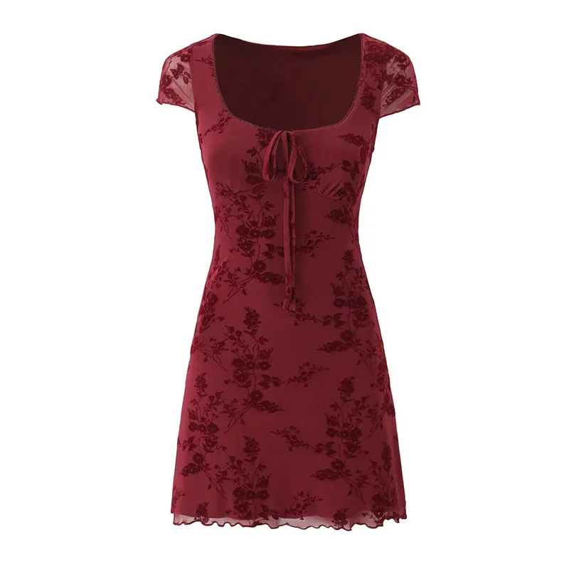 Withered 2026 European And American Style Women's Fashionable And Sexy Spicy Girl Lace Up Printed Slim Fit Short Sleeved Dress
Withered 2026 European And American Style Women's Fashionable And Sexy Spicy Girl Lace Up Printed Slim Fit Short Sleeved Dress