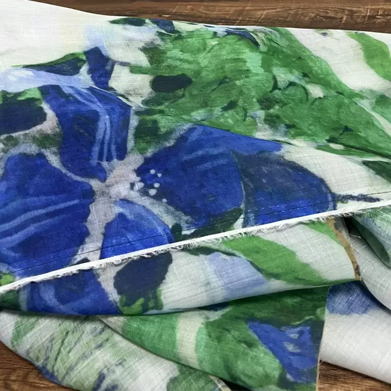 Pure ramie brightly colored printed fabric, used for making high-end summer clothing sewing fabrics
Pure ramie brightly colored printed fabric, used for making high-end summer clothing sewing fabrics