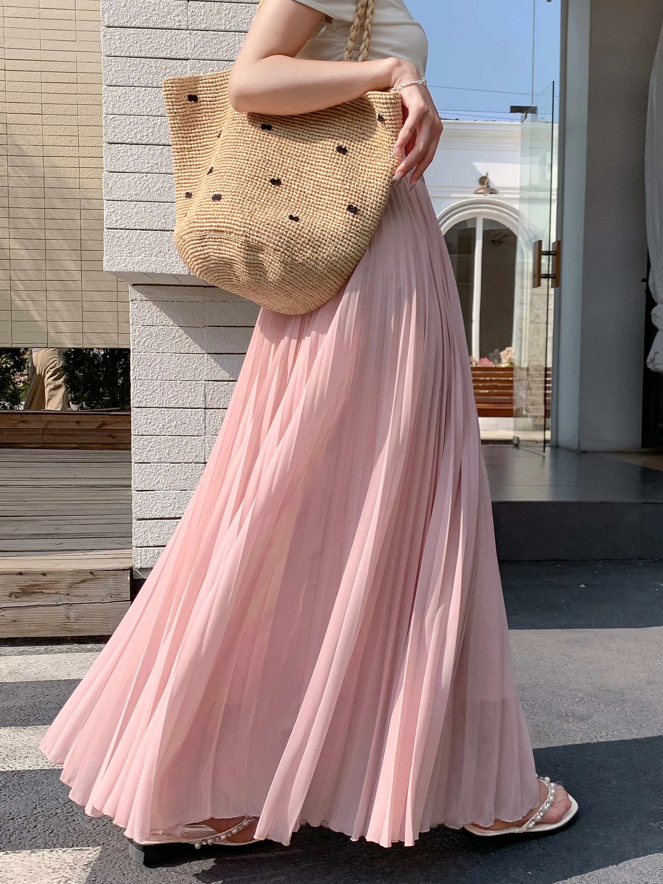 Pink Chiffon Pleated Half Skirt Women's Summer Pear Shaped Hip Covering Slimming Drapey A-Line Long Skirt High Waist Korean S...
Pink Chiffon Pleated Half Skirt Women's Summer Pear Shaped Hip Covering Slimming Drapey A-Line Long Skirt High Waist Korean S...