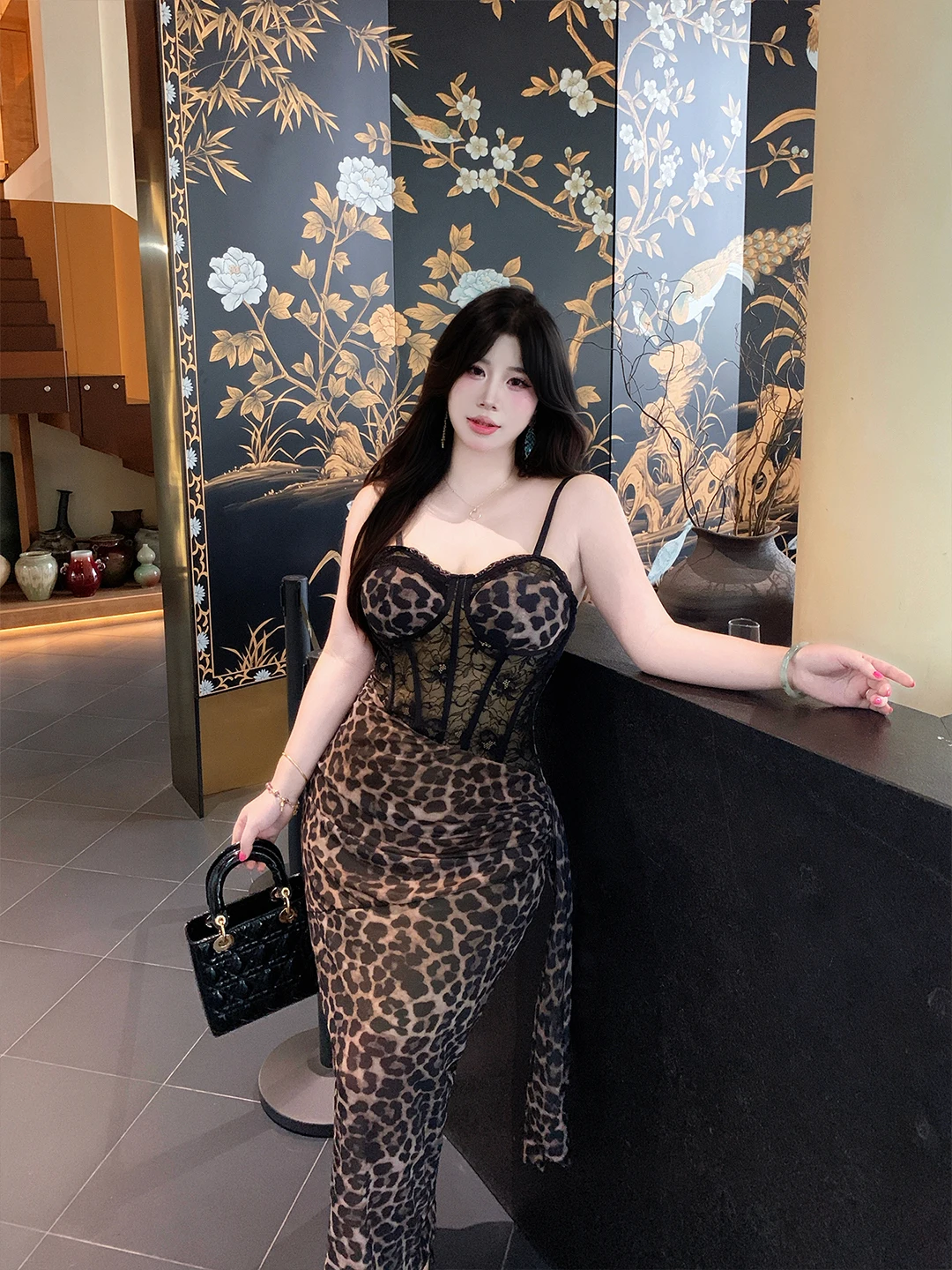 Babes Wild Muse plus Size Sexy Spicy Girl Gradient Leopard Print Strap Slim Waist Bodycon Dress Skin Friendly Breathable
Babes Wild Muse plus Size Sexy Spicy Girl Gradient Leopard Print Strap Slim Waist Bodycon Dress Skin Friendly Breathable