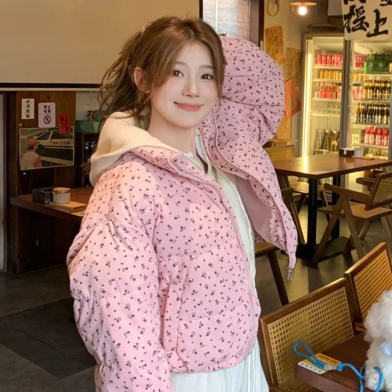 Korejpaa Korean Retro Parkas Short Top Sweet Floral Printed Stand Collar Jacket Women Winter Coat Warm Corduroy Parka Mujer
Korejpaa Korean Retro Parkas Short Top Sweet Floral Printed Stand Collar Jacket Women Winter Coat Warm Corduroy Parka Mujer