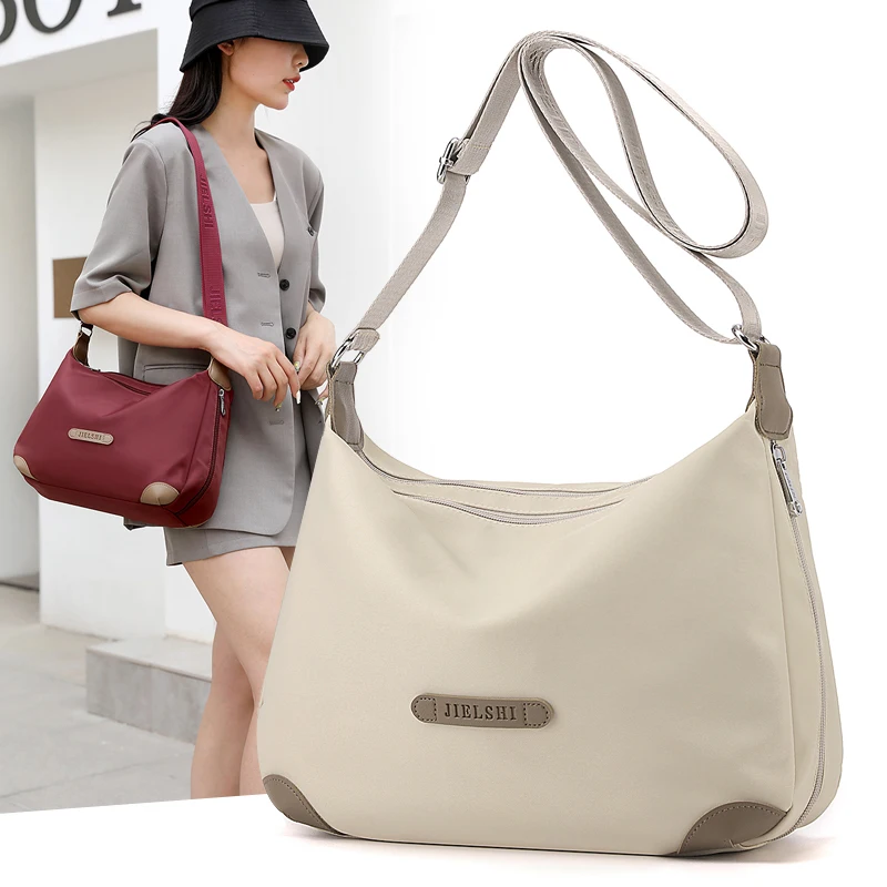 2025 New Fashion Large Capacity Crossbody Bag Women's Bag Nylon Shoulder Bag Commuting Casual Easiest for Match Bag
2025 New Fashion Large Capacity Crossbody Bag Women's Bag Nylon Shoulder Bag Commuting Casual Easiest for Match Bag
