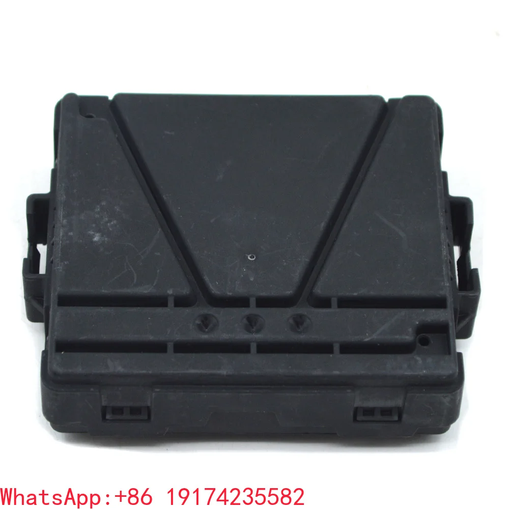 Car GW MQB High Canbus Gateway Controller Module for VW Golf 7 MK7 VII Passat B8 Tiguan Touran 3Q0907530AC/AG 3Q0 907 530AG/AC
Car GW MQB High Canbus Gateway Controller Module for VW Golf 7 MK7 VII Passat B8 Tiguan Touran 3Q0907530AC/AG 3Q0 907 530AG/AC