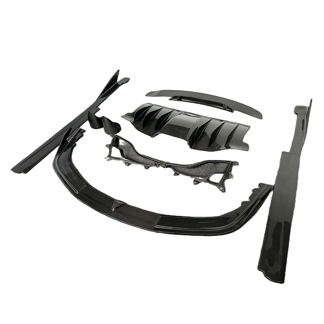 Body kit for 458 V acelift small pack carbon fiber front bumper lip side skirts rear diffuser spoiler
Body kit for 458 V acelift small pack carbon fiber front bumper lip side skirts rear diffuser spoiler