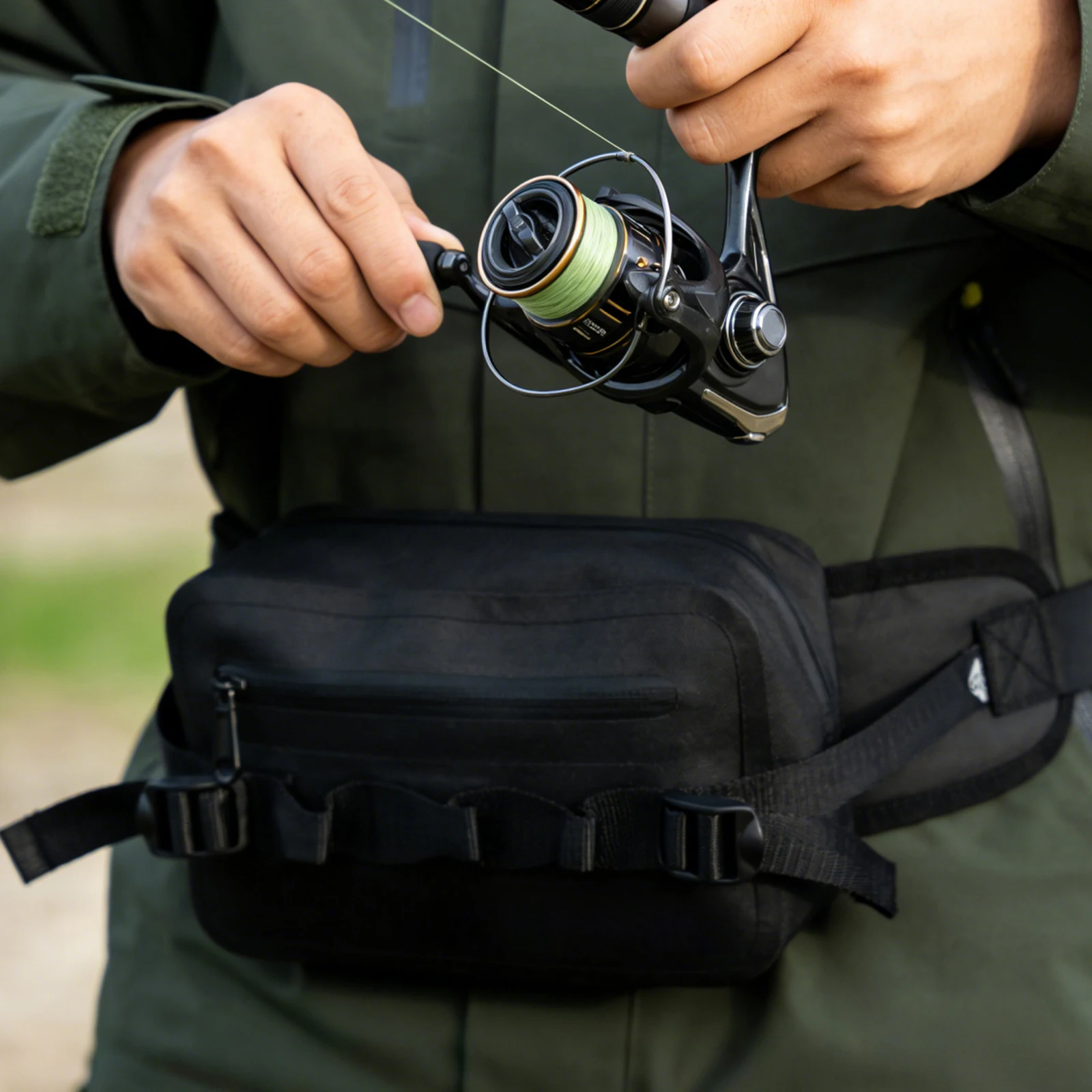 LKVER Multifunctional rappelling bag, beach hiking, stream fishing - one bag for multiple uses
LKVER Multifunctional rappelling bag, beach hiking, stream fishing - one bag for multiple uses