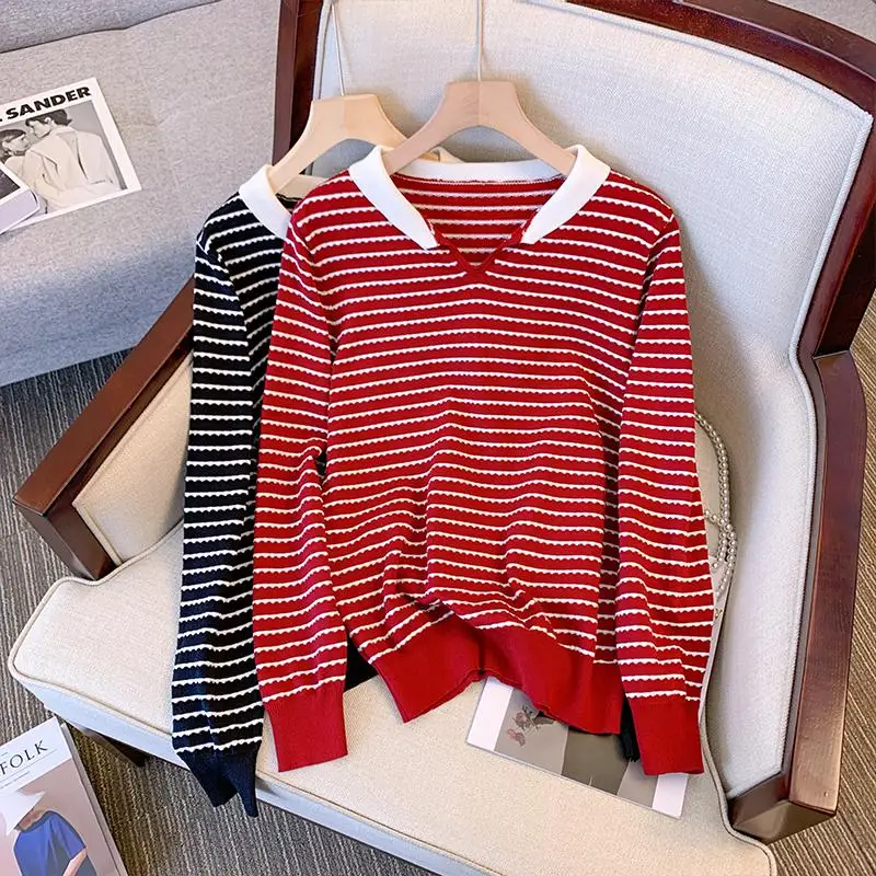Big Size Sweater Women V-Neck Stitching color simple Knitted pullove Long sleeve Casual Loose Autumn Winter Women clothing
Big Size Sweater Women V-Neck Stitching color simple Knitted pullove Long sleeve Casual Loose Autumn Winter Women clothing