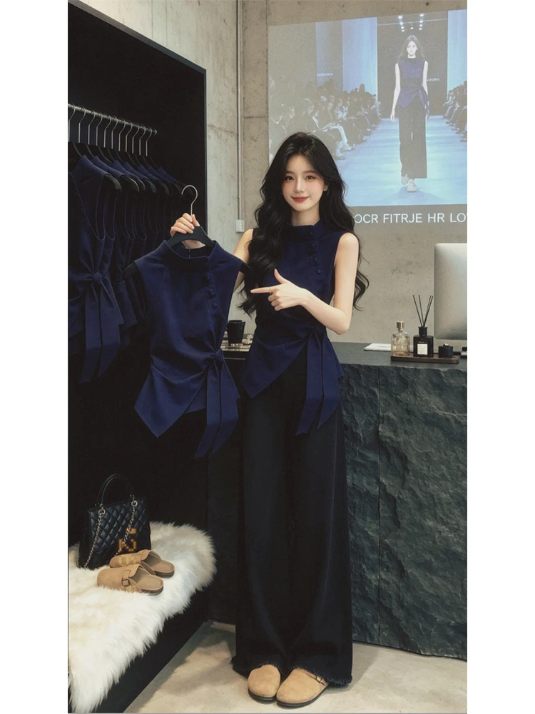 Elegant Blue Shirt Women's Sleeveless Tie Waist Button Stand Collar Summer New Style Casual Slim Fit Fashionable Top
Elegant Blue Shirt Women's Sleeveless Tie Waist Button Stand Collar Summer New Style Casual Slim Fit Fashionable Top