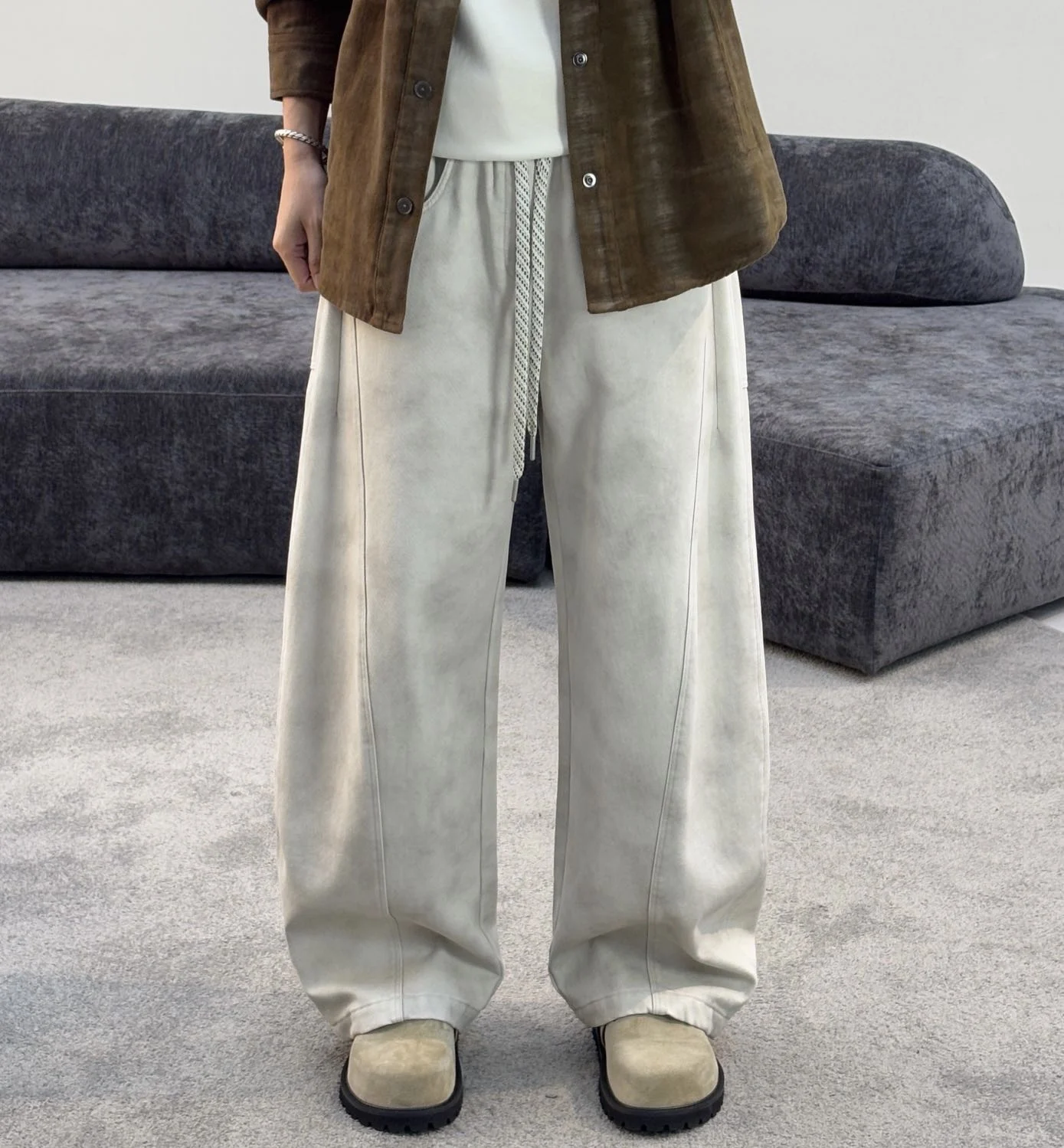 American Retro Men's Winter Loose Tie Dye Thiened Frayed Straight Leg Casual Pants Trendy Wide Leg Long Trousers
American Retro Men's Winter Loose Tie Dye Thiened Frayed Straight Leg Casual Pants Trendy Wide Leg Long Trousers