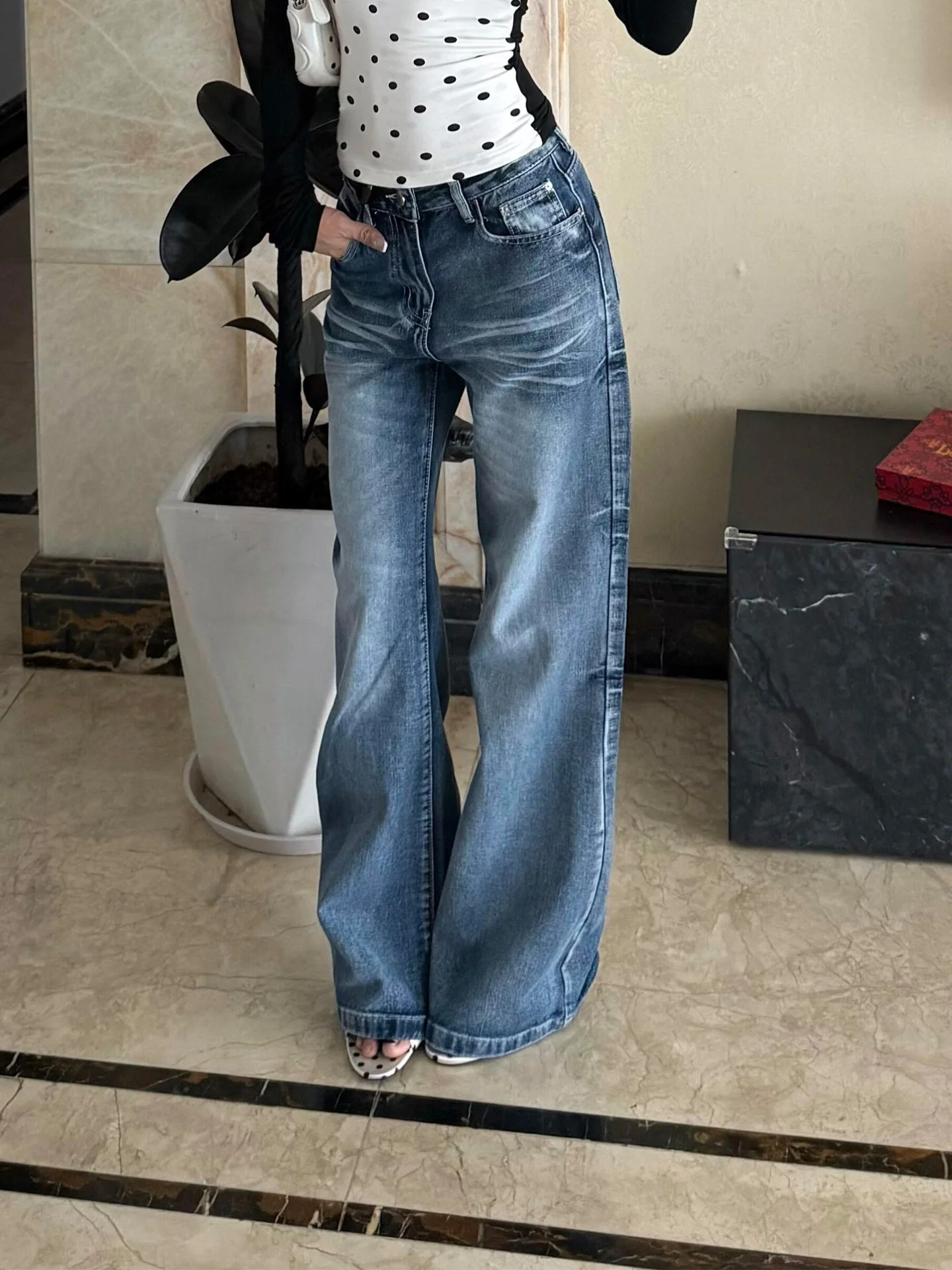 Washed Blue Jeans Women's Summer New Style Slimming Wide Leg Jeans American BF Lazy Style Retro Denim Spring Summer Ladies
Washed Blue Jeans Women's Summer New Style Slimming Wide Leg Jeans American BF Lazy Style Retro Denim Spring Summer Ladies