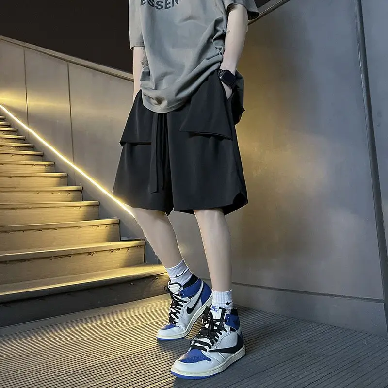 Men's New Elastic and Fashionable Solid Color Loose High Street Casual Five-point Multi-pocket Ice Silk Work Shorts
Men's New Elastic and Fashionable Solid Color Loose High Street Casual Five-point Multi-pocket Ice Silk Work Shorts