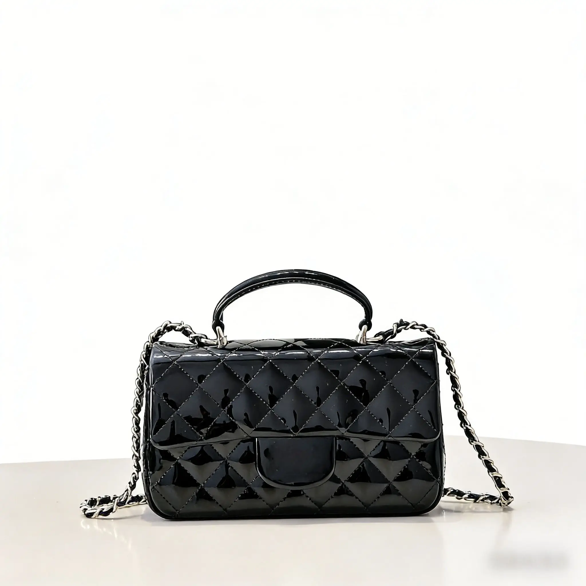 Classic Diamond Grid Original Lamb Skin Ladies Mini Handbag Single Shoulder Slant Cross Genuine Leather
Classic Diamond Grid Original Lamb Skin Ladies Mini Handbag Single Shoulder Slant Cross Genuine Leather