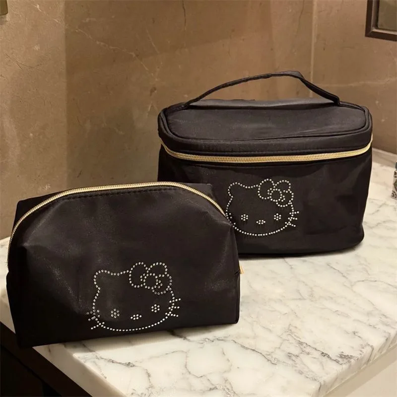 Hello Kitty Makeup Bag Cute Anime Women Accessories Sticky Diamond Versatile Makeup Products Storage Kawaii Girl Gift Wholesale
Hello Kitty Makeup Bag Cute Anime Women Accessories Sticky Diamond Versatile Makeup Products Storage Kawaii Girl Gift Wholesale