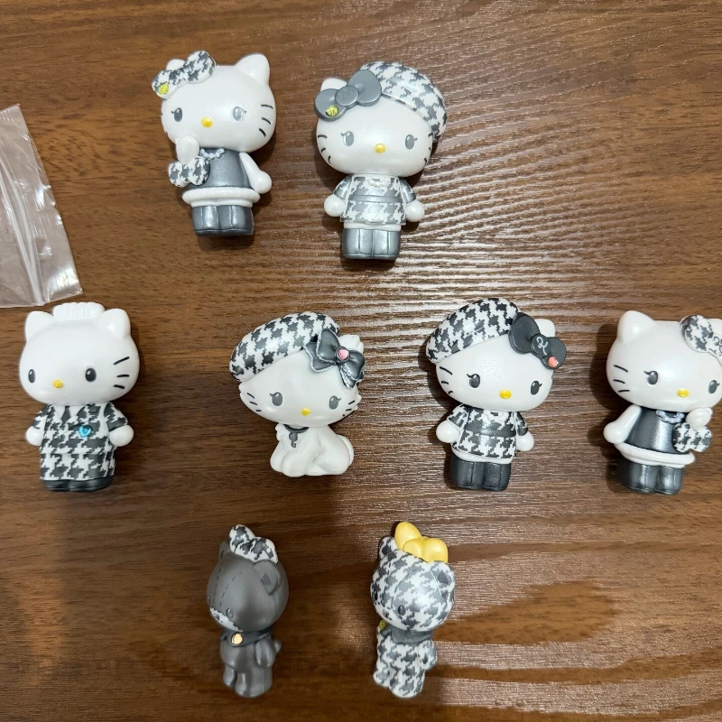 Cartoon Anime Hello Kitty Houndstooth KT Cat Blind Box Toy Action Figures Model Toy Collection Ornaments Children Gifts
Cartoon Anime Hello Kitty Houndstooth KT Cat Blind Box Toy Action Figures Model Toy Collection Ornaments Children Gifts