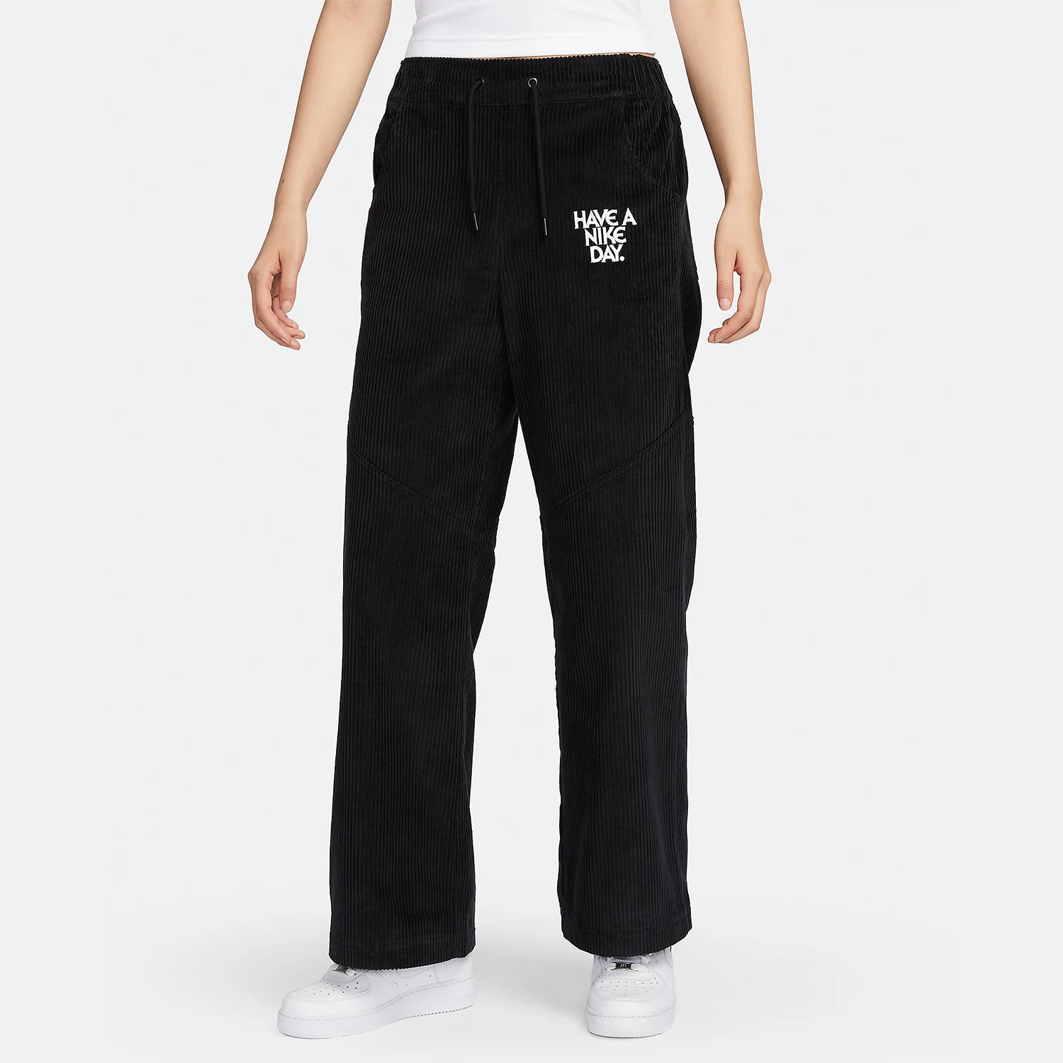 Nike Sportswear Women's Corduroy High-waisted Pants HF0356-010
Nike Sportswear Women's Corduroy High-waisted Pants HF0356-010