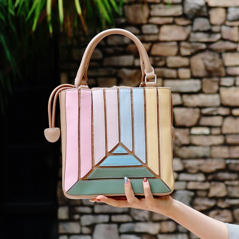 New Luxury Women's Bag Fashion PU Material Square Crossbody Bag Women's Daily Work Shoulder Crossbody Bag
New Luxury Women's Bag Fashion PU Material Square Crossbody Bag Women's Daily Work Shoulder Crossbody Bag