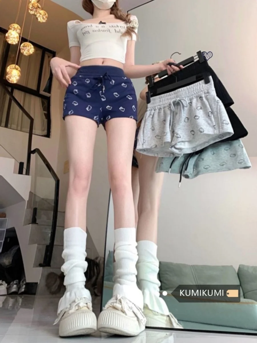 High Waist Sporty Casual Pants Women's Summer Elastic Waist Drawstring Straight Leg Short Shorts Outdoor Hot Pants
High Waist Sporty Casual Pants Women's Summer Elastic Waist Drawstring Straight Leg Short Shorts Outdoor Hot Pants