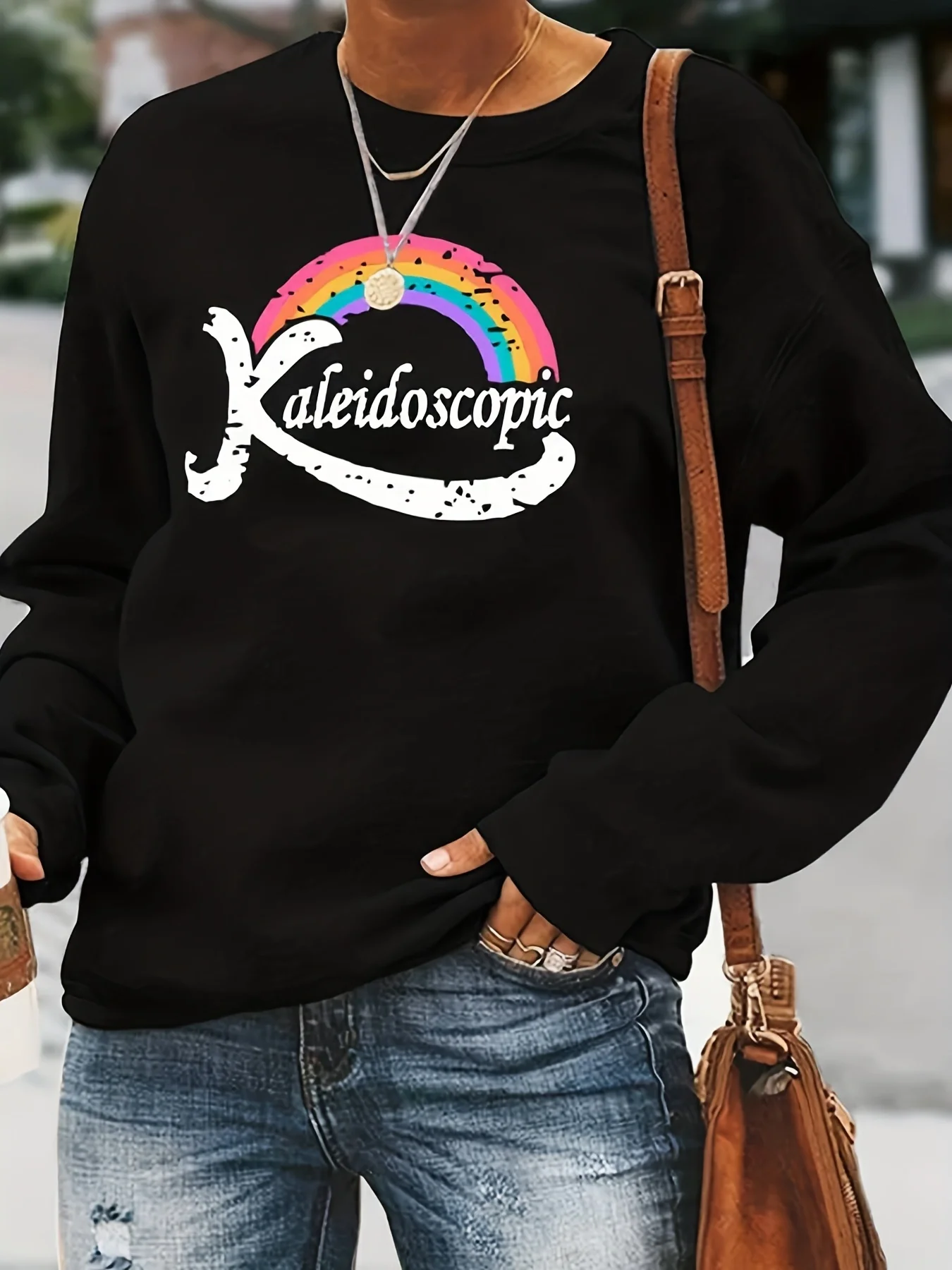 2024 Autumn and Winter Plus Size Sweatshirt Fashion Trend Round Neck Loose Letter Rainbow Print Long Sleeve Pullover Women
2024 Autumn and Winter Plus Size Sweatshirt Fashion Trend Round Neck Loose Letter Rainbow Print Long Sleeve Pullover Women