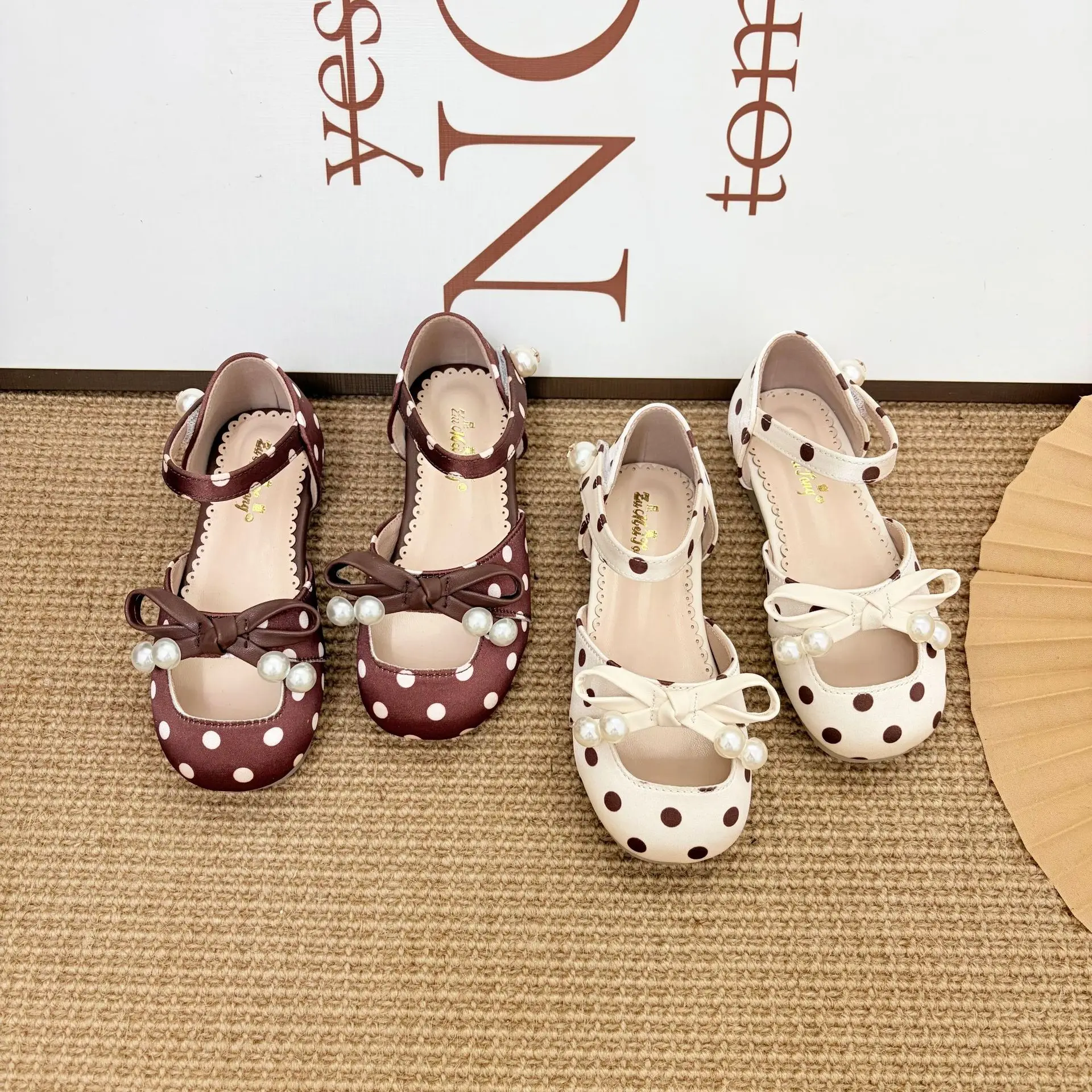 Kids'Casual Shoes Sandals Solid Color Bow Pearl PU Leather Summer Flat Shoes For Girls Anti-slip White Brown Shoes Size 23-35
Kids'Casual Shoes Sandals Solid Color Bow Pearl PU Leather Summer Flat Shoes For Girls Anti-slip White Brown Shoes Size 23-35