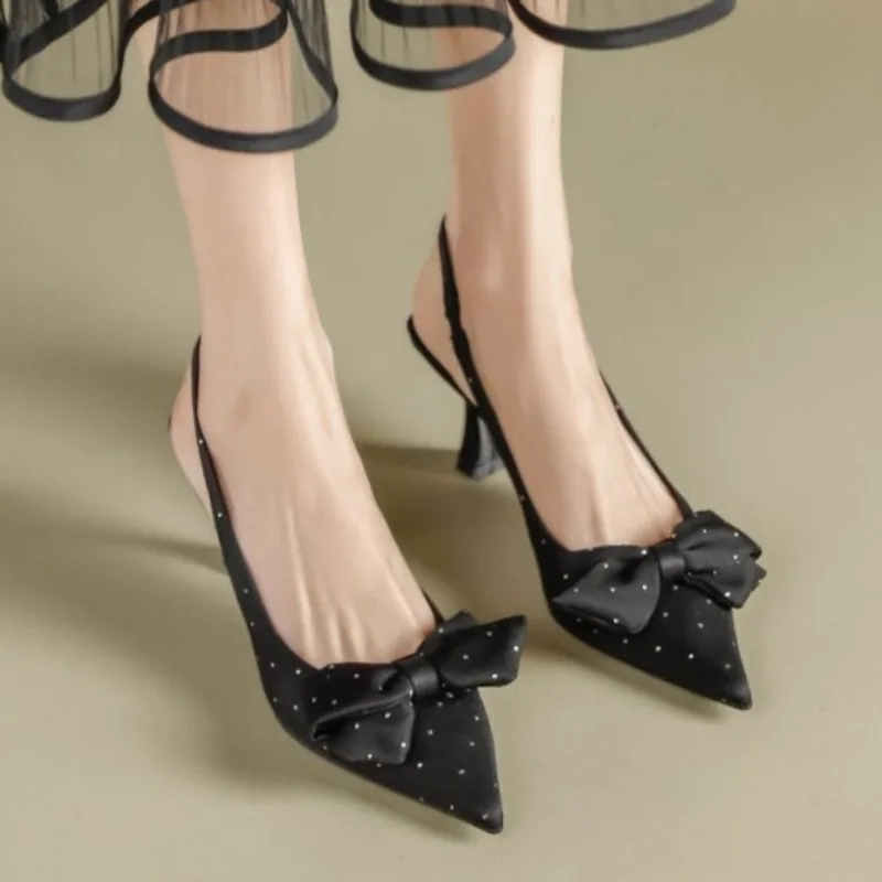 Fashion 2026 New Summer Sandals Black High-heels Shoes Women's High-quality Wedding High-heeled Shoes Women Party Pump
Fashion 2026 New Summer Sandals Black High-heels Shoes Women's High-quality Wedding High-heeled Shoes Women Party Pump