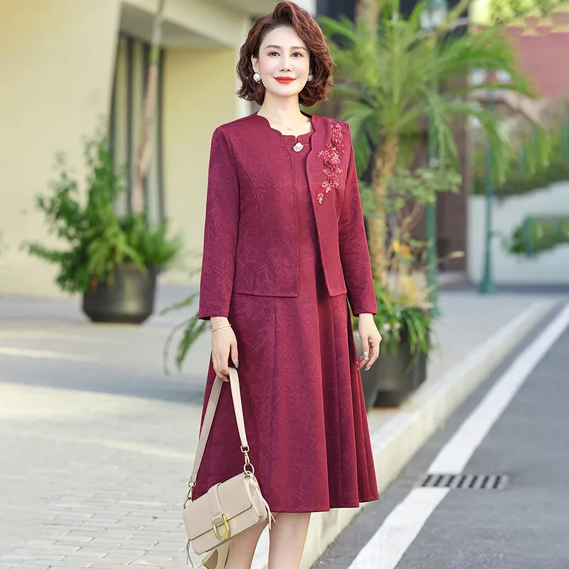 Spring Autumn Temperament Mom Jacquard Suit Coat Long Sleeve Set Women's Loose Large Slim Knee Length Skirt Two Piece Set
Spring Autumn Temperament Mom Jacquard Suit Coat Long Sleeve Set Women's Loose Large Slim Knee Length Skirt Two Piece Set