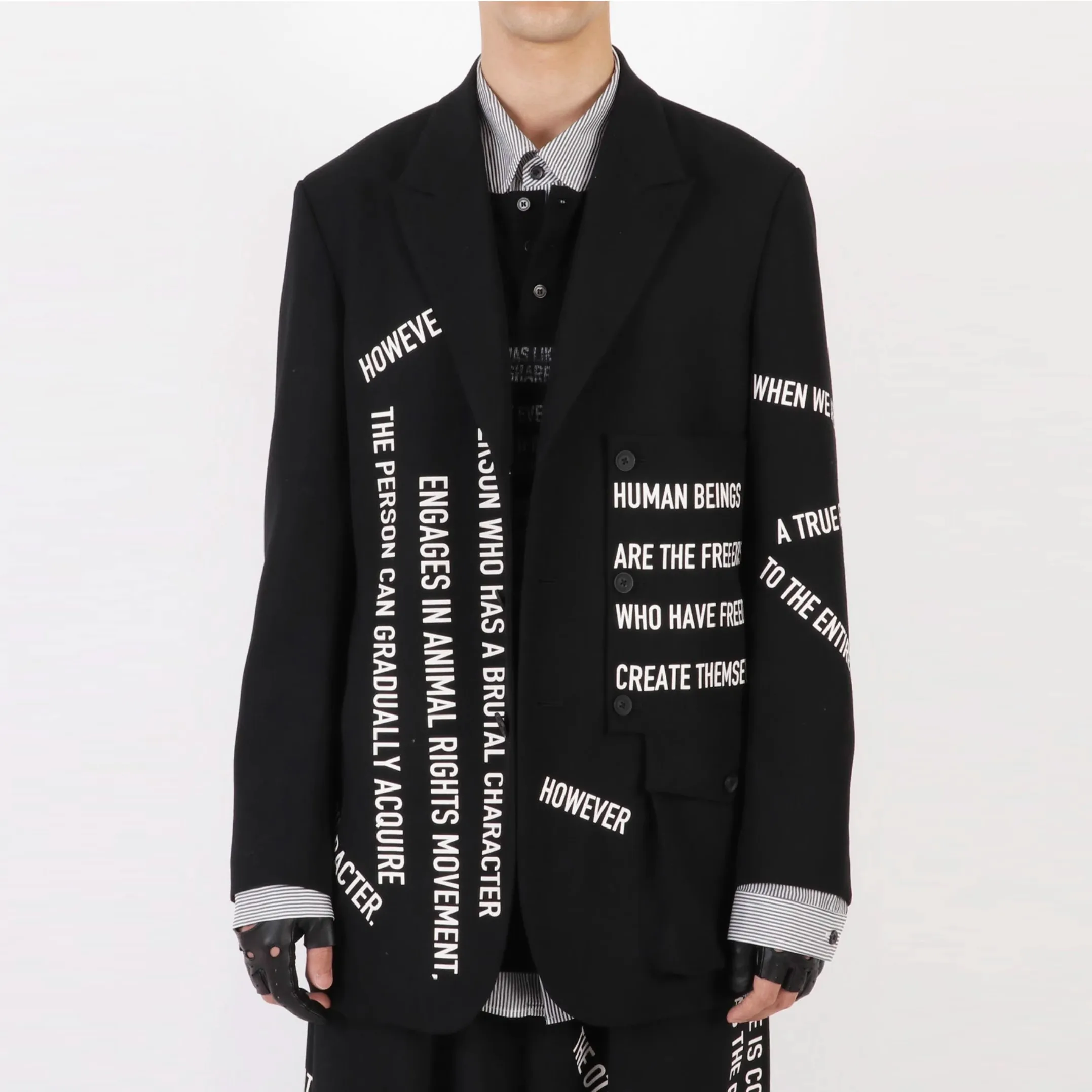 YOJI OOAK GABA SUIT SLIVAM Структурованный черный шерстяной костюм с разрезом сзади, праздничный костюм, куртка
YOJI OOAK GABA SUIT SLIVAM Структурованный черный шерстяной костюм с разрезом сзади, праздничный костюм, куртка