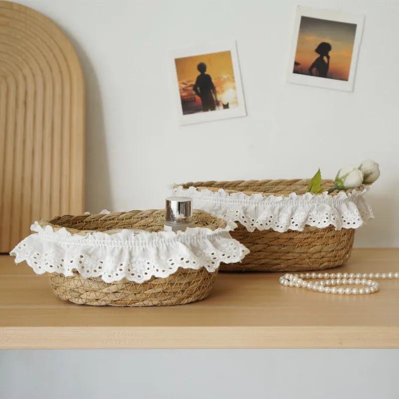 2pcs French Retro Simple Woven Storage Basket Lace Edge Desktop Organizer Cosmetic Sundries Straw Basket
2pcs French Retro Simple Woven Storage Basket Lace Edge Desktop Organizer Cosmetic Sundries Straw Basket