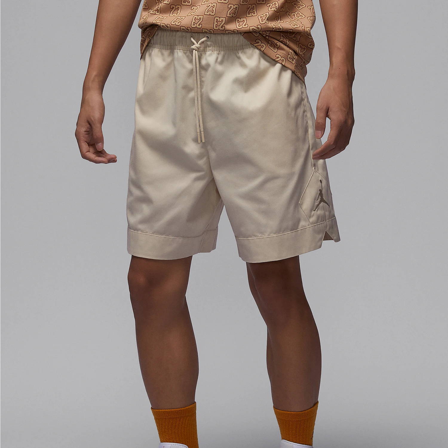 Nike genuine JORDAN men's basketball sport woven loose shorts FN6516-203
Nike genuine JORDAN men's basketball sport woven loose shorts FN6516-203