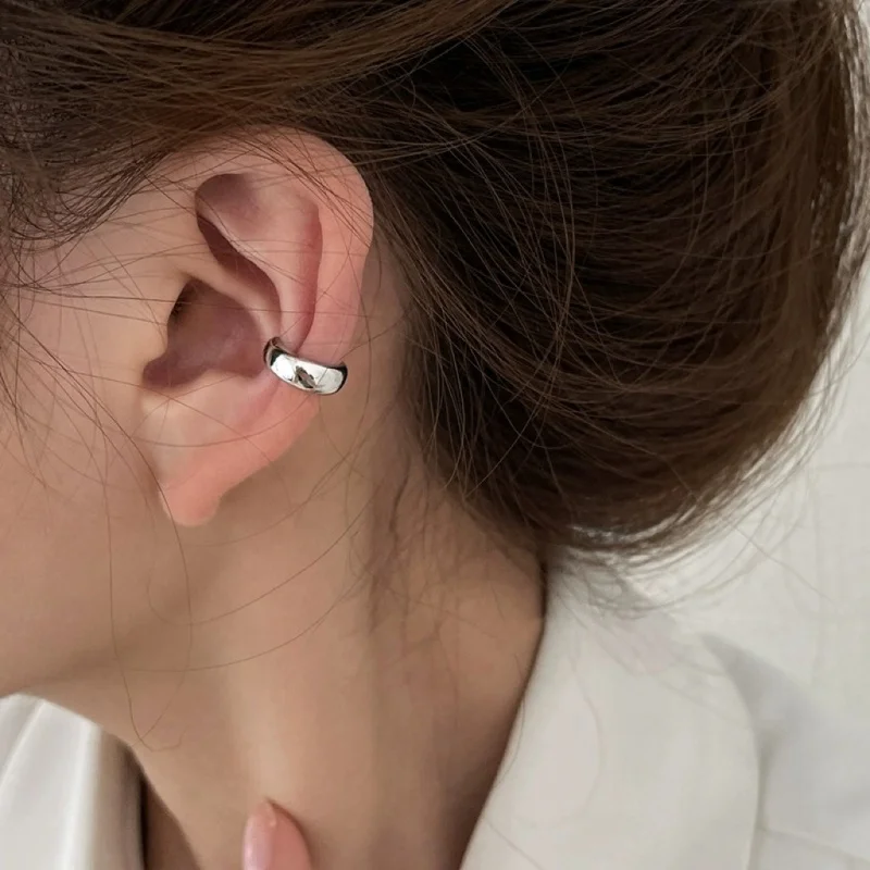 1 PC Gold Silver Color C-Shaped No Piercing Ear Cuffs for Women Fashion Simple Ins Style Earrings Jewelry Accessories Gifts
1 PC Gold Silver Color C-Shaped No Piercing Ear Cuffs for Women Fashion Simple Ins Style Earrings Jewelry Accessories Gifts