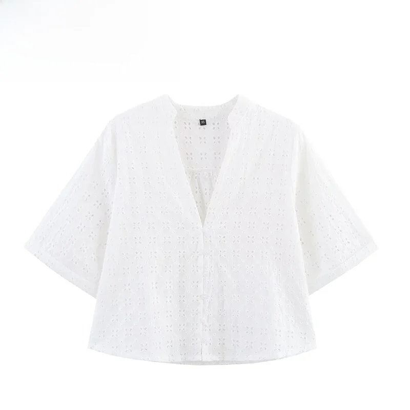 ZBZA Spring New Women's Faion Design Embroidered Hollow ort irt Casual Loose Polyester Fiber V-ne Button Closure
ZBZA Spring New Women's Faion Design Embroidered Hollow ort irt Casual Loose Polyester Fiber V-ne Button Closure