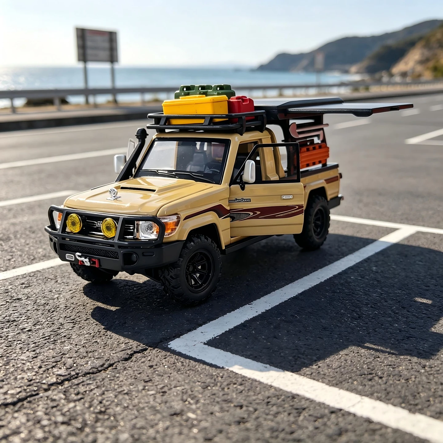 1:32 Simulated Toyota Cruiser LC79 alloy car model with doors and hood that can be opened for steering shock absorption off-road
1:32 Simulated Toyota Cruiser LC79 alloy car model with doors and hood that can be opened for steering shock absorption off-road
