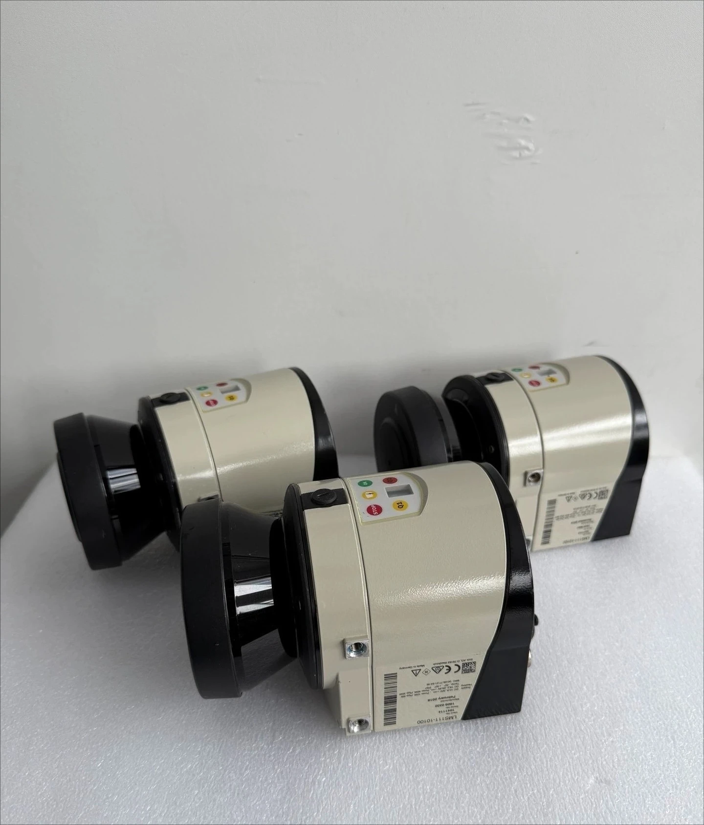 New LMS111-10100 For SOCK LMS111-10100 1041114 Laser Scanner
New LMS111-10100 For SOCK LMS111-10100 1041114 Laser Scanner