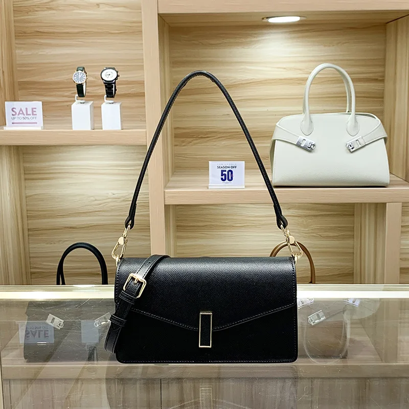 New Small Square Bag 2025 New Fashionable and Stylish Underarm Bag Wine God Handheld Single Shoulder Crossbody Bag for Women
New Small Square Bag 2025 New Fashionable and Stylish Underarm Bag Wine God Handheld Single Shoulder Crossbody Bag for Women
