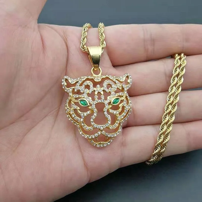 Men's Fashion Titanium Steel Plated Rhinestone Green Eyes Hollow Tiger Head Pendant Necklace Punk Hip Hop Personality Jewelry
Men's Fashion Titanium Steel Plated Rhinestone Green Eyes Hollow Tiger Head Pendant Necklace Punk Hip Hop Personality Jewelry