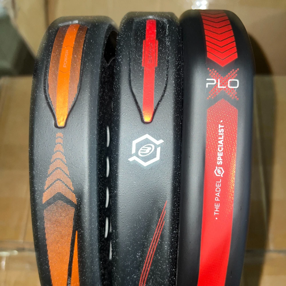 Новые профессиональные ракетки для падел-тенниса: высококачественные, легкие, из углеродного волокна, с мягким покрытием, модные, спортивные ракетки из ЭВА
Новые профессиональные ракетки для падел-тенниса: высококачественные, легкие, из углеродного волокна, с мягким покрытием, модные, спортивные ракетки из ЭВА