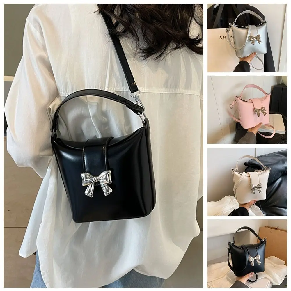 Pu Leather Bow Buckle PU Bag Solid Color Crossbody Bag Silver Bucket Bag Handbag Korean Style Women's Shoulder Bag Storage phone
Pu Leather Bow Buckle PU Bag Solid Color Crossbody Bag Silver Bucket Bag Handbag Korean Style Women's Shoulder Bag Storage phone