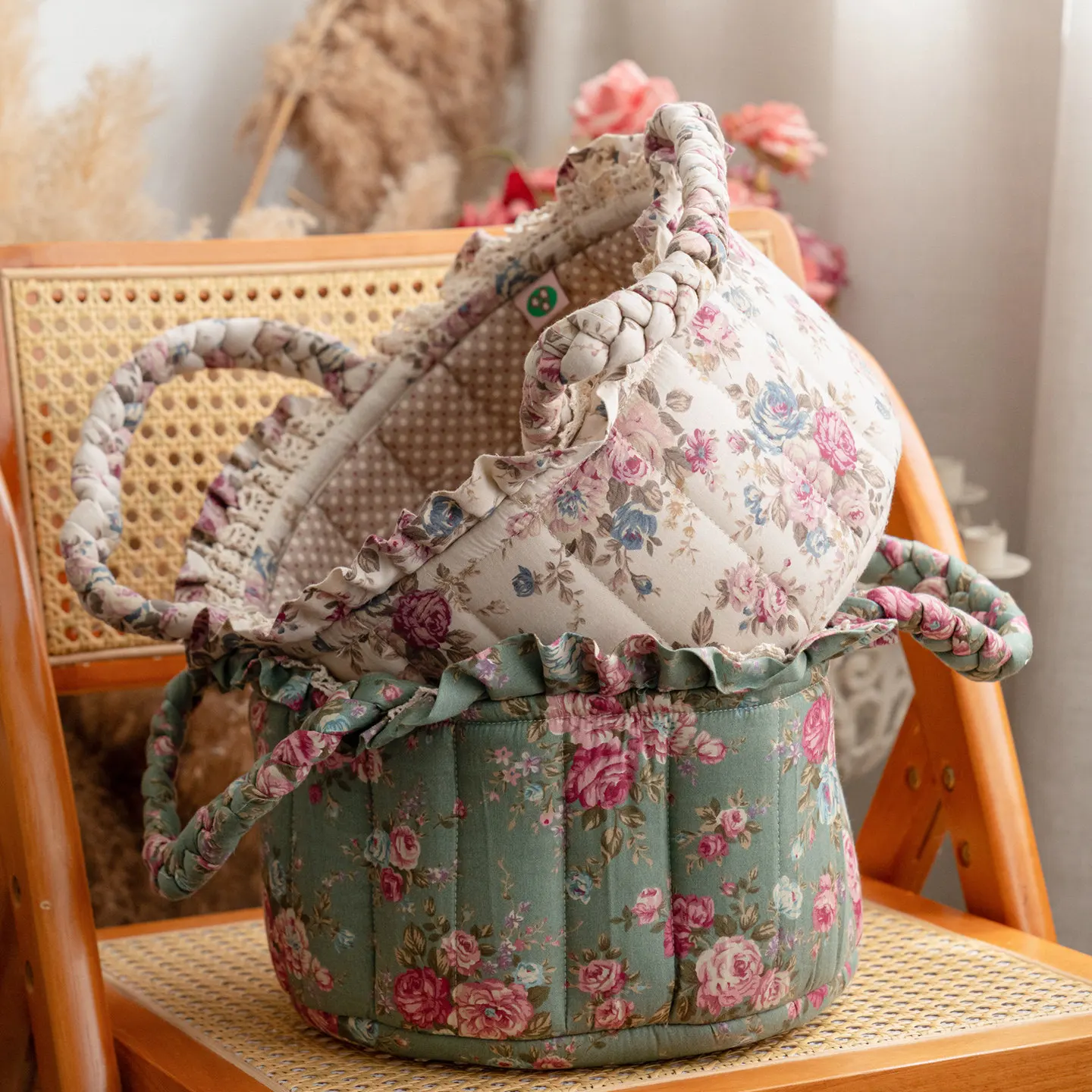 Vintage Floral Storage Cloth Basket Cotton Linen Toy Organization Bin Cosmetics Makeup Holder Cute Nursery Decor
Vintage Floral Storage Cloth Basket Cotton Linen Toy Organization Bin Cosmetics Makeup Holder Cute Nursery Decor