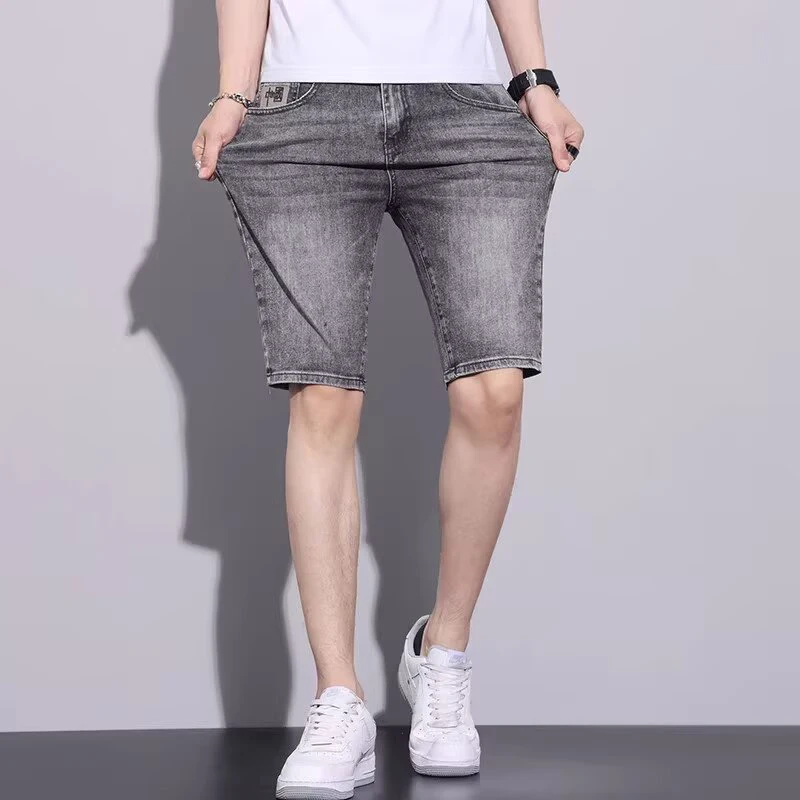 Trend Men Youth Popular Loose Straight Leg Knee Length Jeans Male Fashion Embroidered Versatile Denim Shorts Daily Casual Pants
Trend Men Youth Popular Loose Straight Leg Knee Length Jeans Male Fashion Embroidered Versatile Denim Shorts Daily Casual Pants