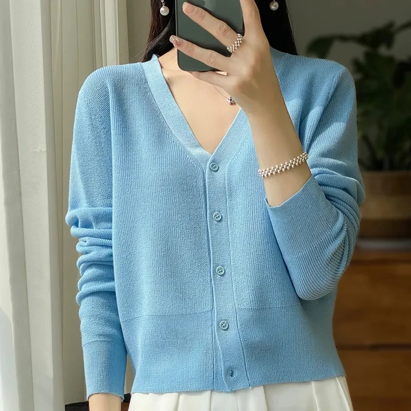 2024 New 100% Cotton Line Long Sleeve V-Neck Knitted Cardigan Women Loose Short Solid Color Simple Sun Protection Tops
2024 New 100% Cotton Line Long Sleeve V-Neck Knitted Cardigan Women Loose Short Solid Color Simple Sun Protection Tops