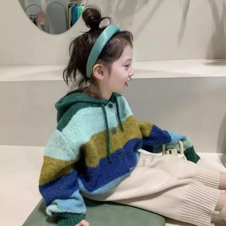 Girl Top 2023 New Spring Autumn Korean Fashion Style Striped Hoodie Baby Girl Sweater Cardigan Knitted Long Sleeve Top Coat
Girl Top 2023 New Spring Autumn Korean Fashion Style Striped Hoodie Baby Girl Sweater Cardigan Knitted Long Sleeve Top Coat