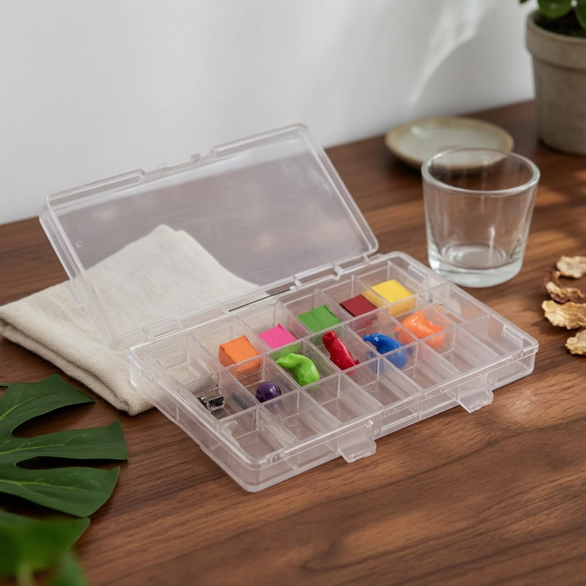 Watercolor Paint Box Transparent Sealed Watercolor Box Paint Case with Lid Portable Art Supply Easy to Clean
Watercolor Paint Box Transparent Sealed Watercolor Box Paint Case with Lid Portable Art Supply Easy to Clean