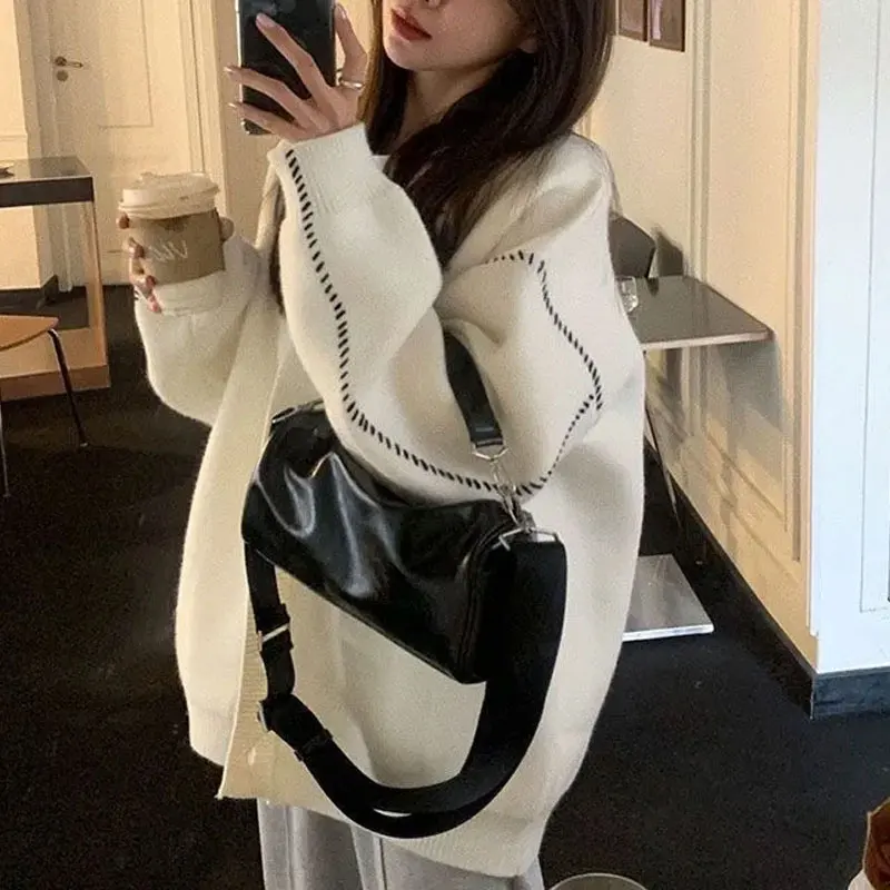 Stylish Bright Line Decoration Knitted Cardigan Autumn Winter Solid Color Female Clothing V-Neck Casual Korean Loose Sweaters
Stylish Bright Line Decoration Knitted Cardigan Autumn Winter Solid Color Female Clothing V-Neck Casual Korean Loose Sweaters