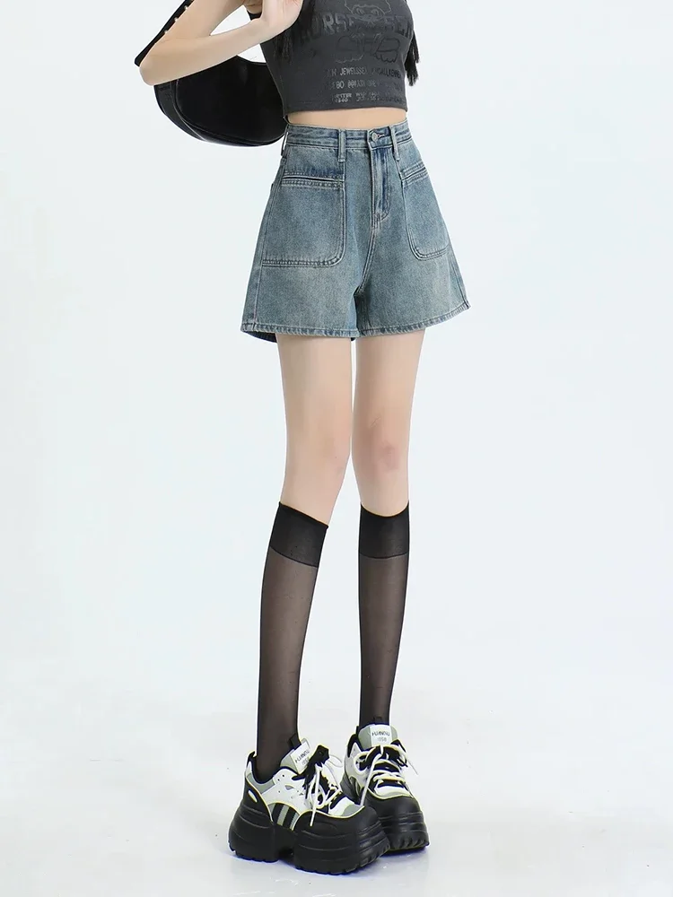 Retro High Waist New Denim Women Shorts Simple Basic Street Casual Slim Woman Shorts Summer Loose Fashion Straight Shorts Female
Retro High Waist New Denim Women Shorts Simple Basic Street Casual Slim Woman Shorts Summer Loose Fashion Straight Shorts Female