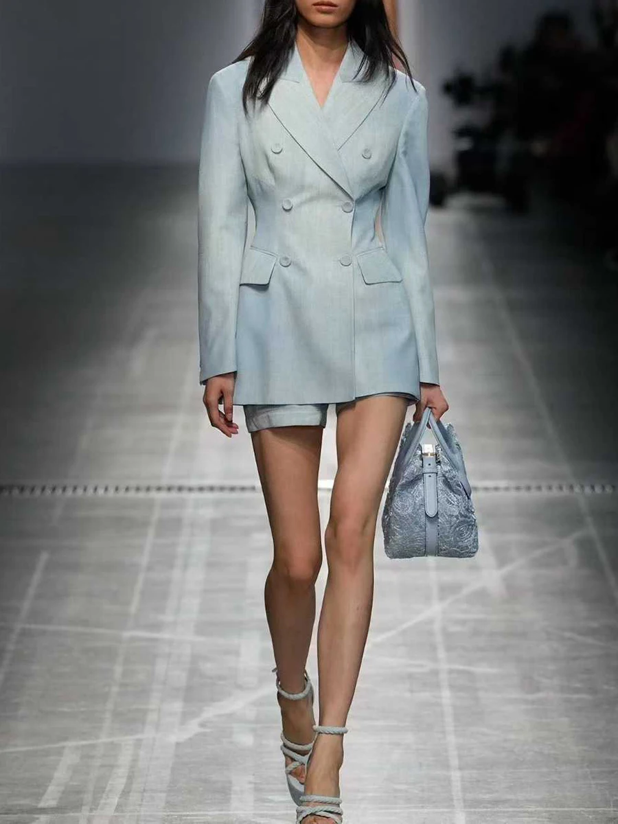 Women's Solid Temperament Two Piece Set, Slimming Lapel Long Sleeve Blazer & High Waist Shorts, Tunic Female Suit
Women's Solid Temperament Two Piece Set, Slimming Lapel Long Sleeve Blazer & High Waist Shorts, Tunic Female Suit