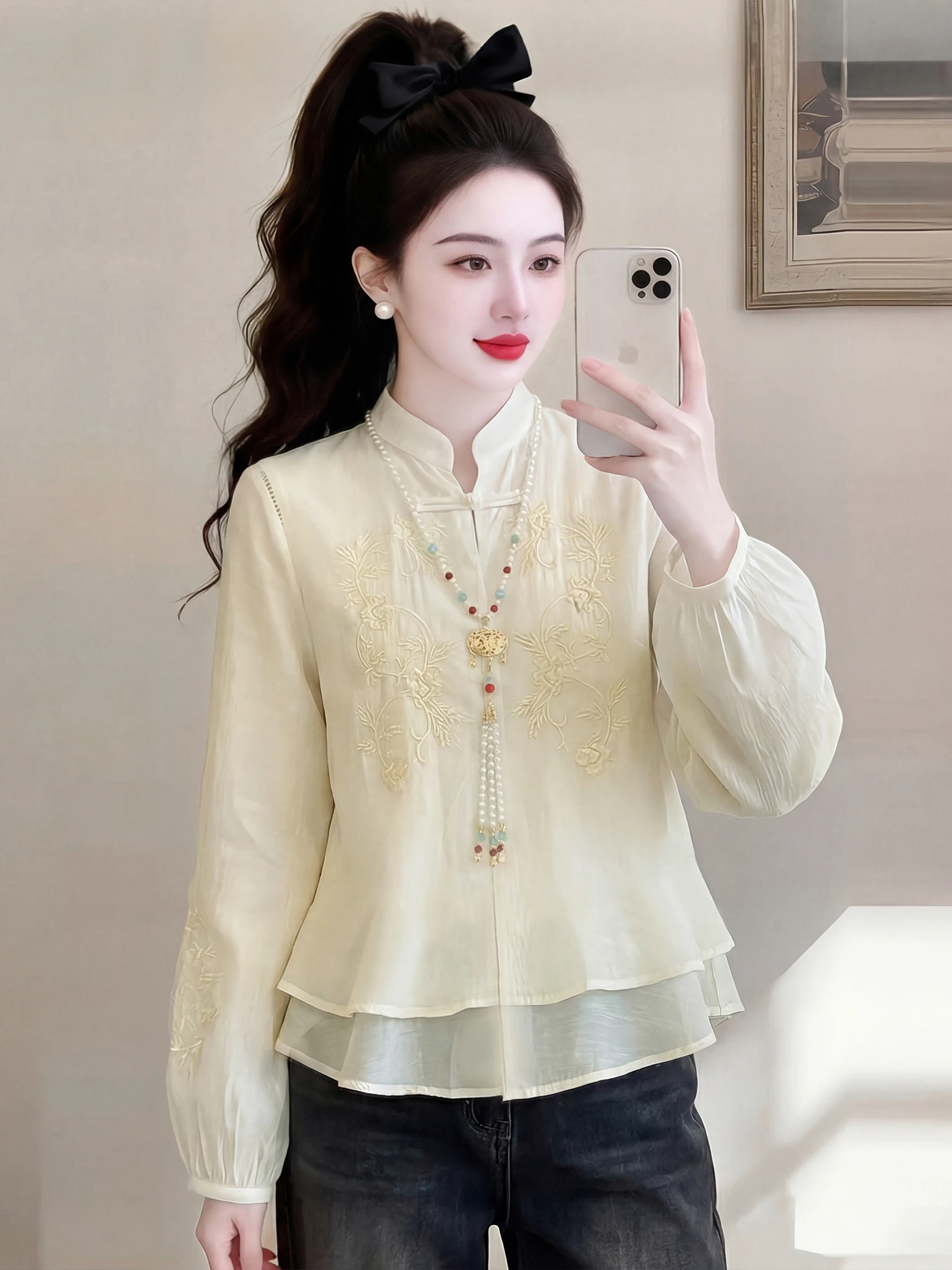 Elegant Embroidered Chinese Style Women's Long Sleeve Chiffon Shirt Thin Stand Collar Spring Autumn Fashion Commute Wear
Elegant Embroidered Chinese Style Women's Long Sleeve Chiffon Shirt Thin Stand Collar Spring Autumn Fashion Commute Wear